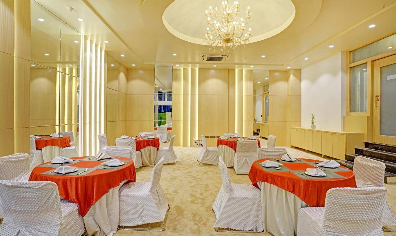 Treebo Premium Golden Bliss Trimurti Nagar Square Nagpur Bagian luar foto