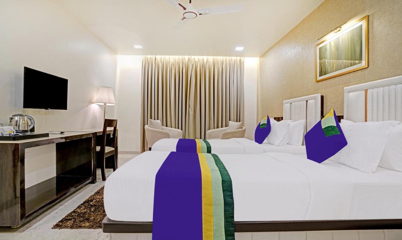 Treebo Premium Golden Bliss Trimurti Nagar Square Nagpur Bagian luar foto