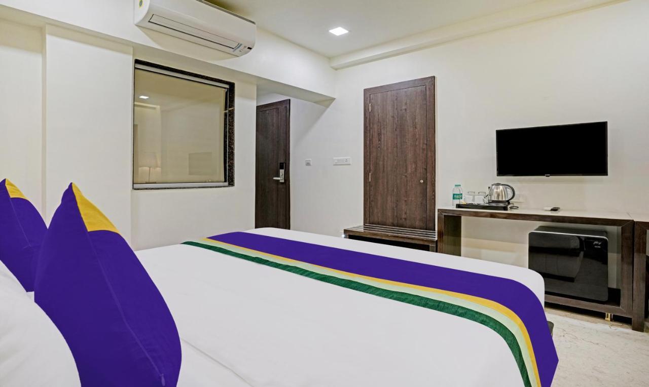 Treebo Premium Golden Bliss Trimurti Nagar Square Nagpur Bagian luar foto