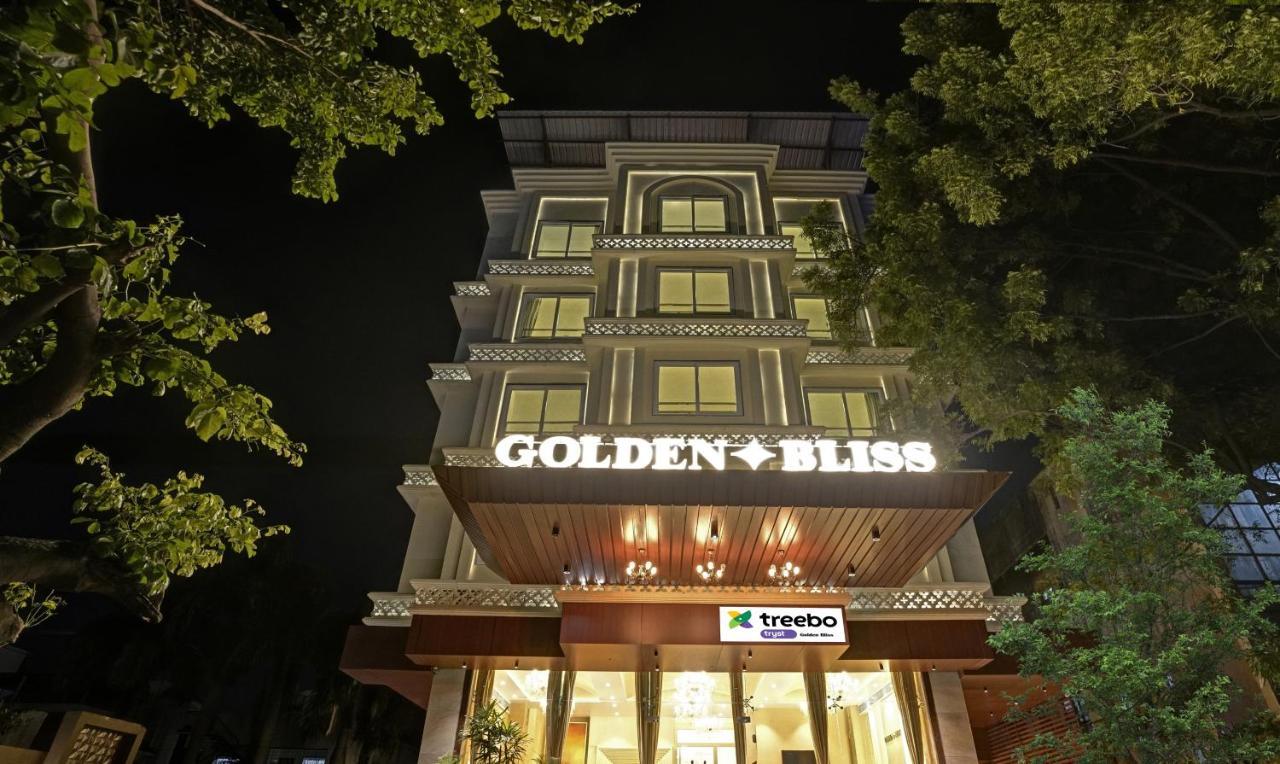 Treebo Premium Golden Bliss Trimurti Nagar Square Nagpur Bagian luar foto