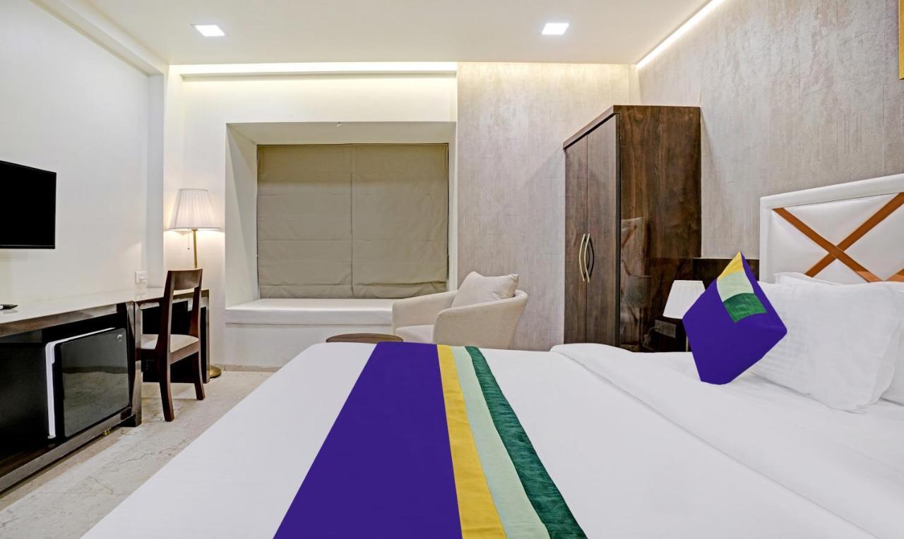 Treebo Premium Golden Bliss Trimurti Nagar Square Nagpur Bagian luar foto