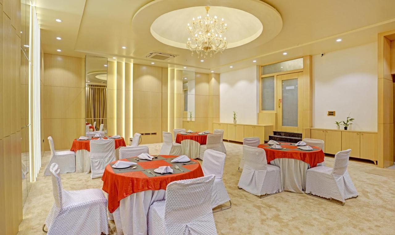 Treebo Premium Golden Bliss Trimurti Nagar Square Nagpur Bagian luar foto