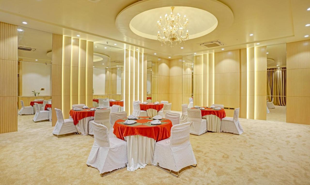 Treebo Premium Golden Bliss Trimurti Nagar Square Nagpur Bagian luar foto