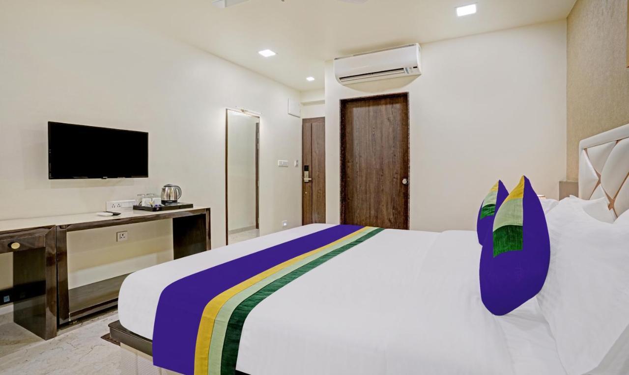 Treebo Premium Golden Bliss Trimurti Nagar Square Nagpur Bagian luar foto
